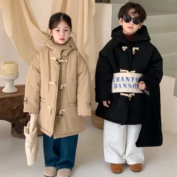2023 Зимние мальчики и девочки однотонного утепленного теплого пальто средней длины Детская стеганая куртка с капюшоном на пуговицах