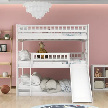 Полноценная трехместная кровать со встроенной стремянкой и горкой , Трехъярусная кровать с перилами, Белая